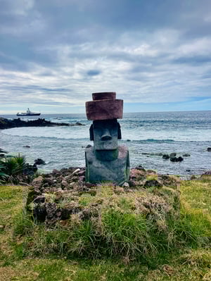 This is the Avatar Image for the Literally the Moai sound effect AI Voice and Text to Speech Generator